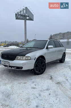 Універсал Audi A4 2000 в Харкові