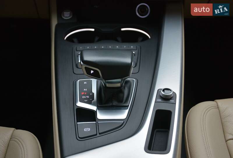 Седан Audi A4 2018 в Киеве фото 39 Седан Audi A4 2018 в Киеве