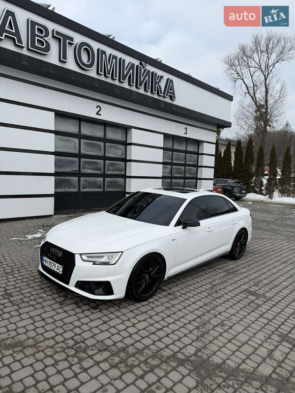 2019 Audi A4, VIN WAUENAF48KA062974:plate — фото 1 (autoria)
