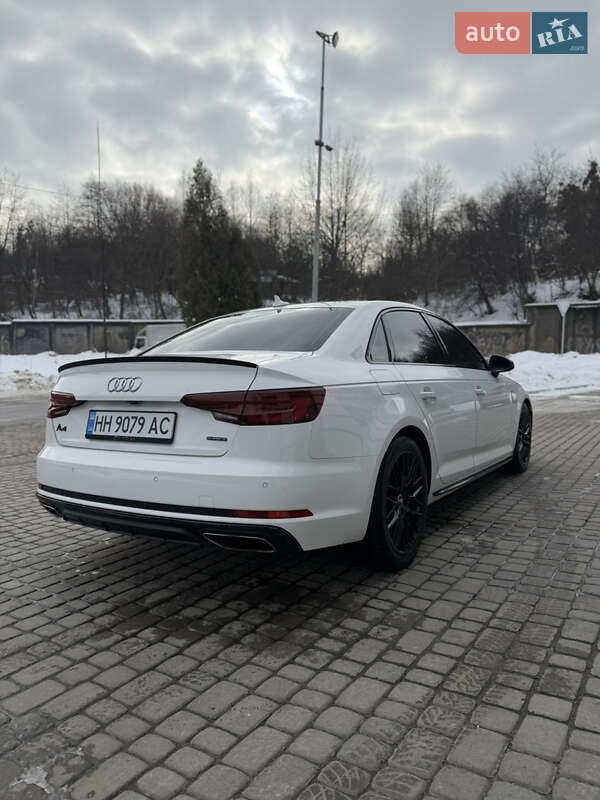 Седан Audi A4 2019 в Львові