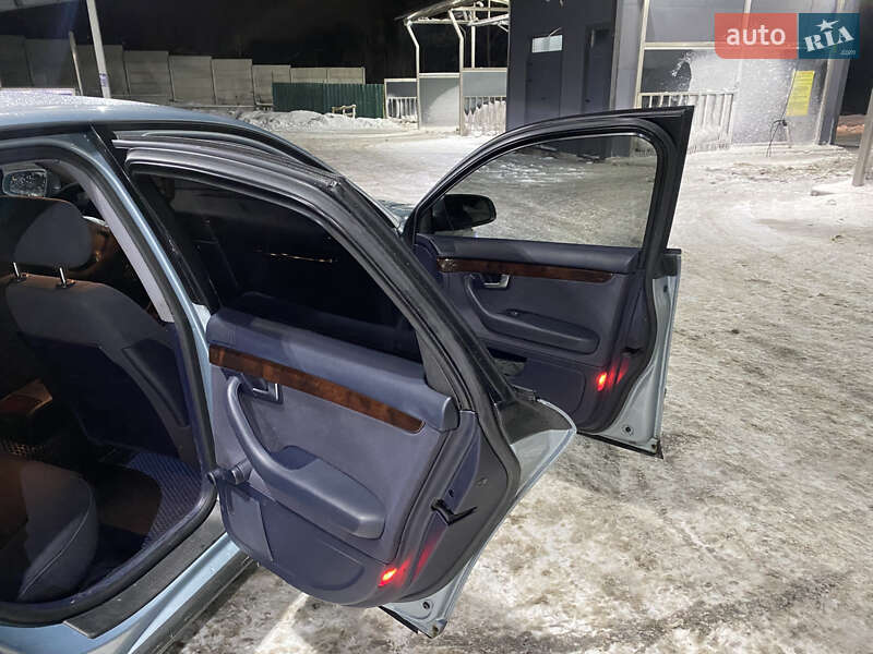 Седан Audi A4 2001 в Києві фото 12 Седан Audi A4 2001 в Києві