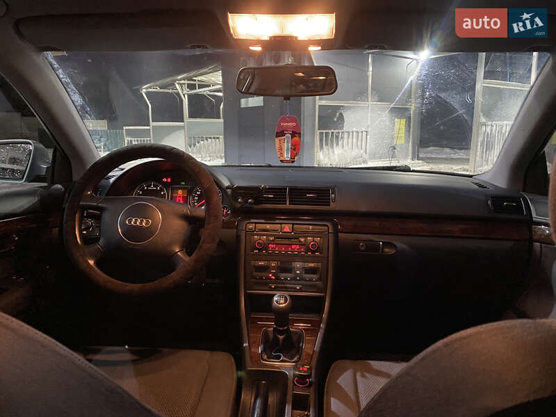 Седан Audi A4 2001 в Києві фото 16 Седан Audi A4 2001 в Києві