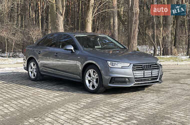 Седан Audi A4 2018 в Львове