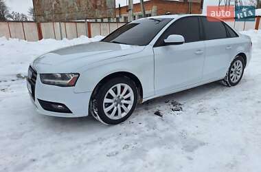 Седан Audi A4 2013 в Коростене