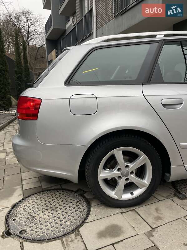 Універсал Audi A4 2005 в Ужгороді