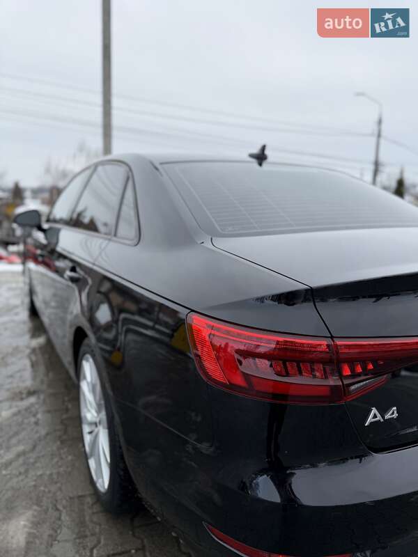 Седан Audi A4 2016 в Черновцах