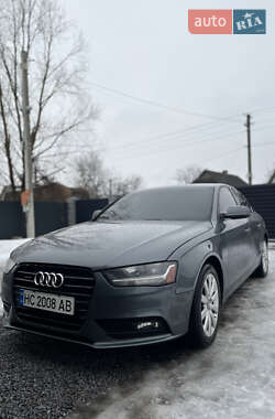 Седан Audi A4 2013 в Калиновке