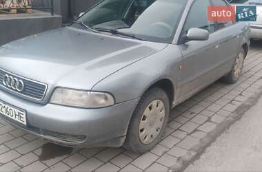 Седан Audi A4 1997 в Ужгороде