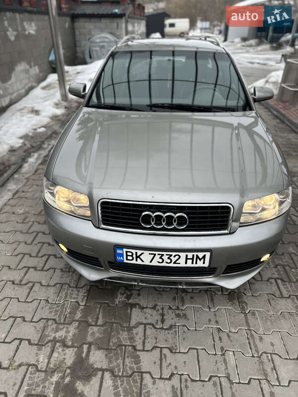 Універсал Audi A4 2002 в Рівному