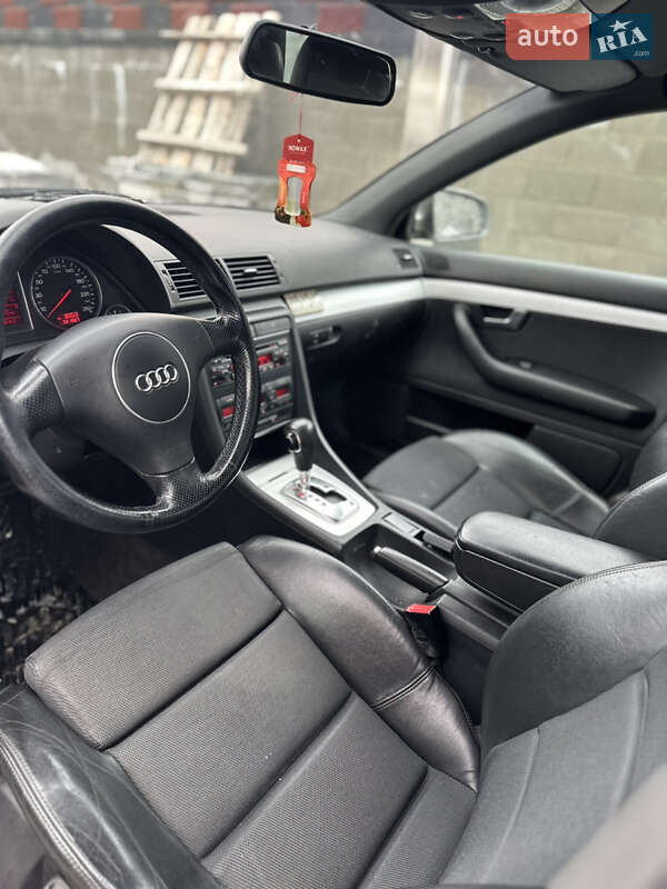 Універсал Audi A4 2002 в Рівному