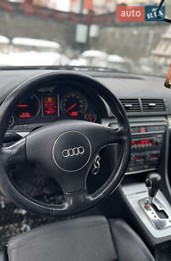 Універсал Audi A4 2002 в Рівному