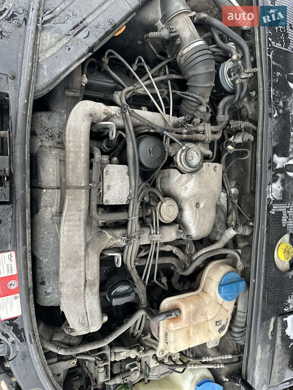 Універсал Audi A4 2002 в Рівному