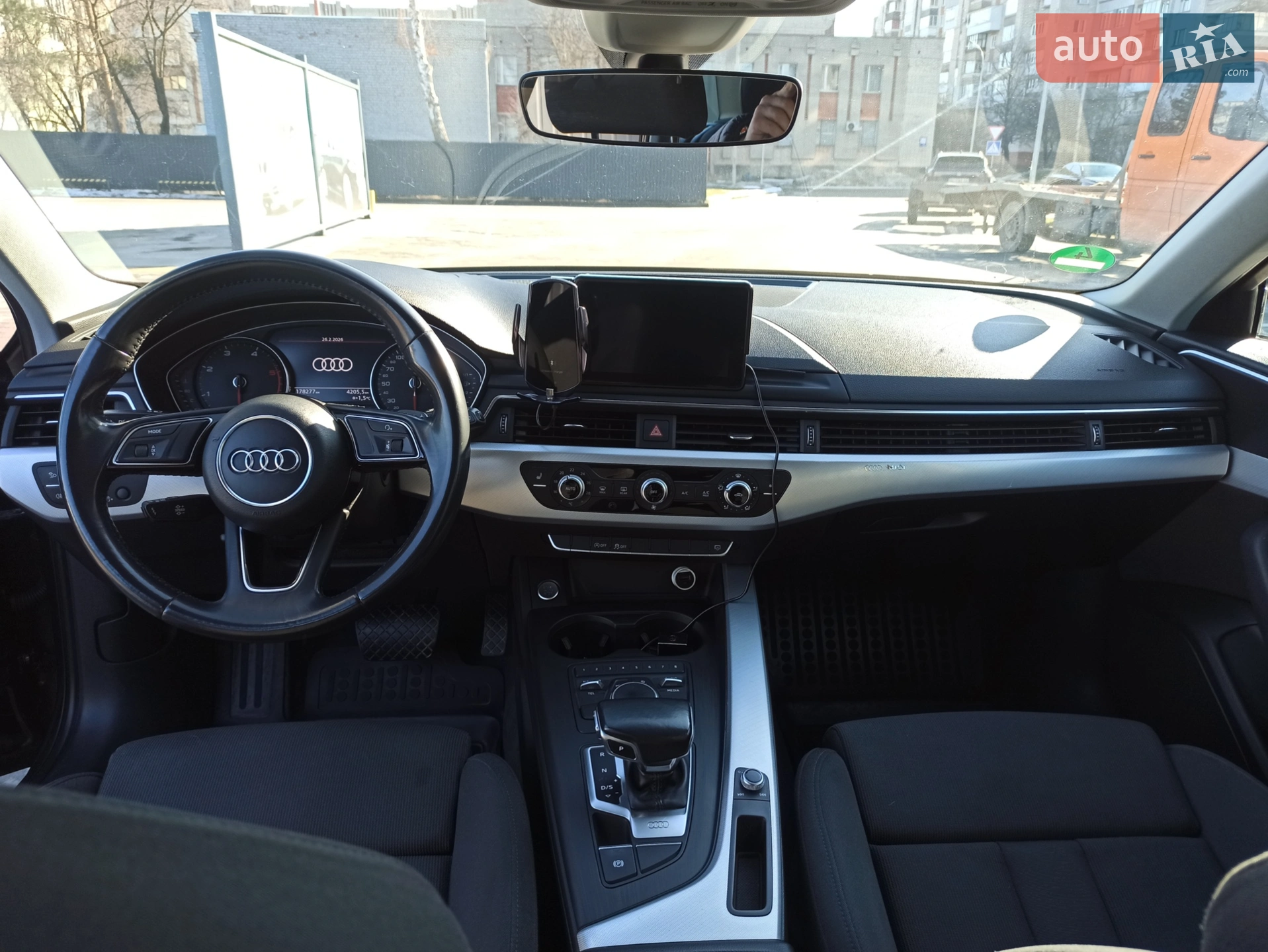 2017 Audi A4 - мініатюра 2