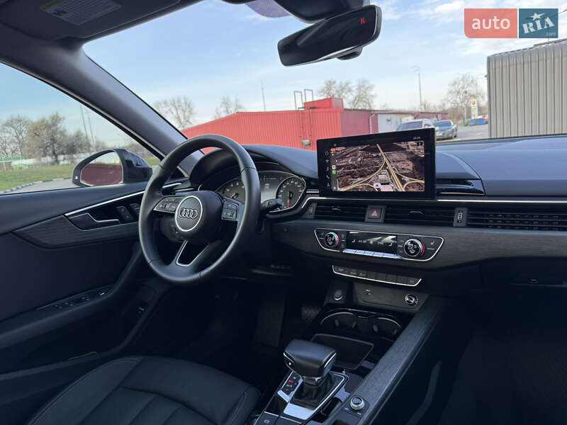 Седан Audi A4 2020 в Киеве