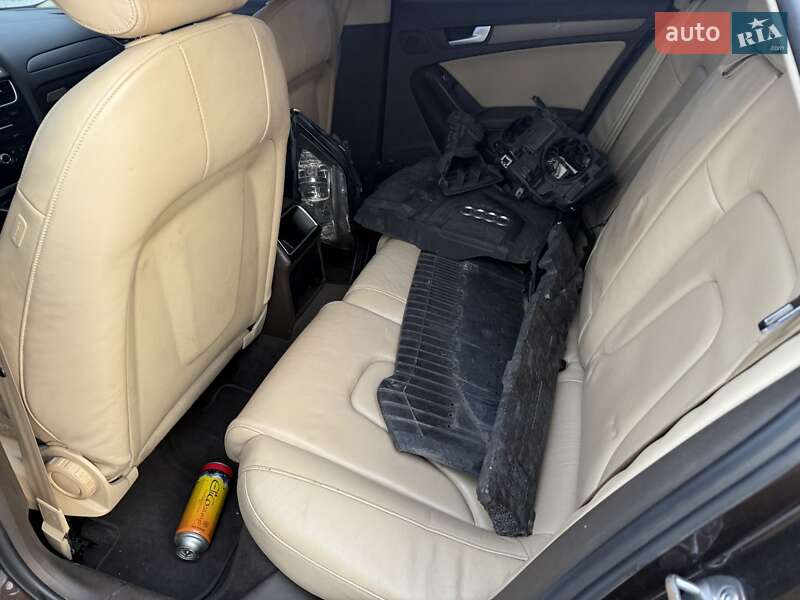 Седан Audi A4 2013 в Києві