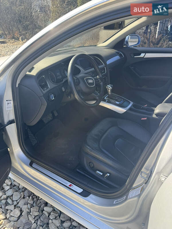 Седан Audi A4 2013 в Яремче