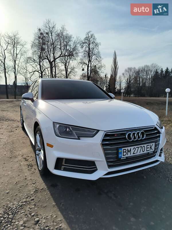 Audi A4 2016
