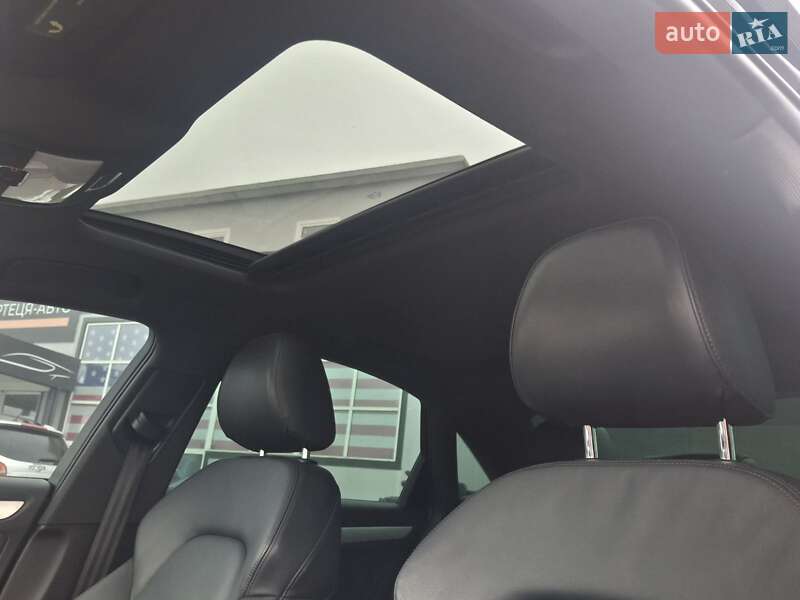 Седан Audi A4 2015 в Каменец-Подольском