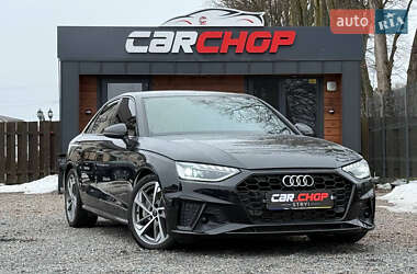 Седан Audi A4 2023 в Стрию