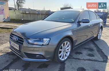 Седан Audi A4 2015 в Шептицькому