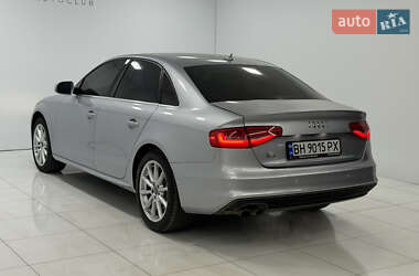 Седан Audi A4 2015 в Одессе