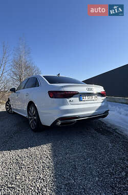 Седан Audi A4 2021 в Ивано-Франковске