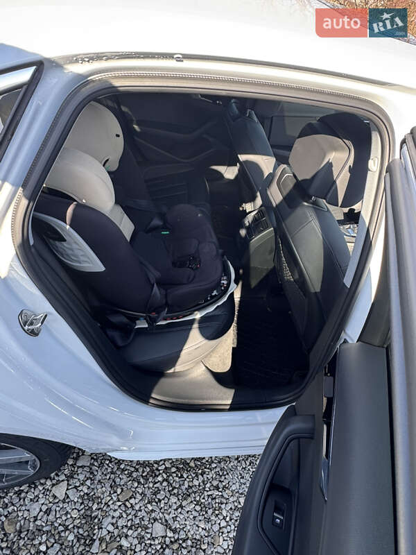 Седан Audi A4 2021 в Ивано-Франковске