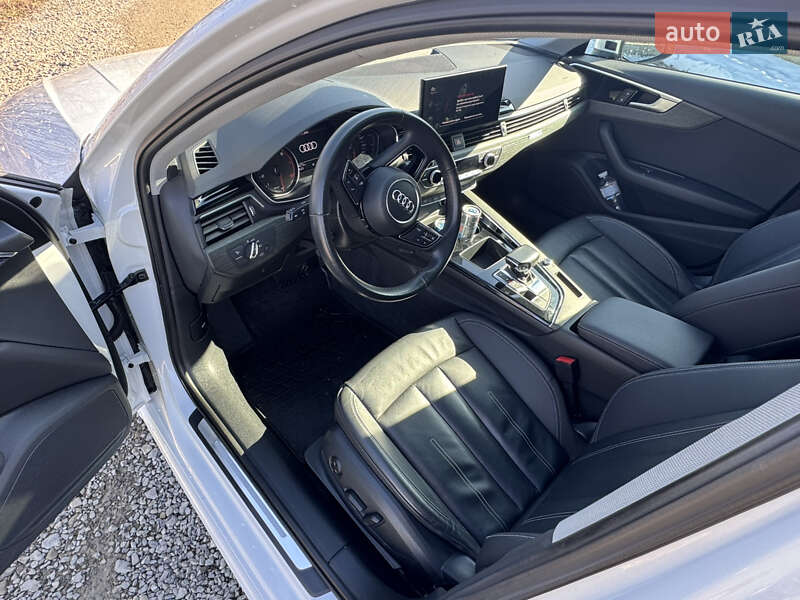 Седан Audi A4 2021 в Ивано-Франковске