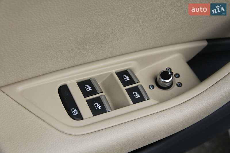 Седан Audi A4 2017 в Киеве