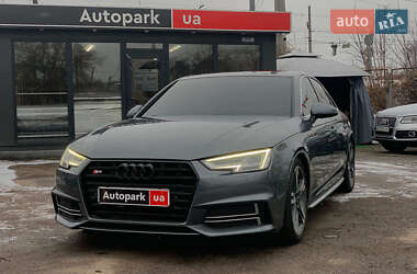 Седан Audi A4 2017 в Вінниці