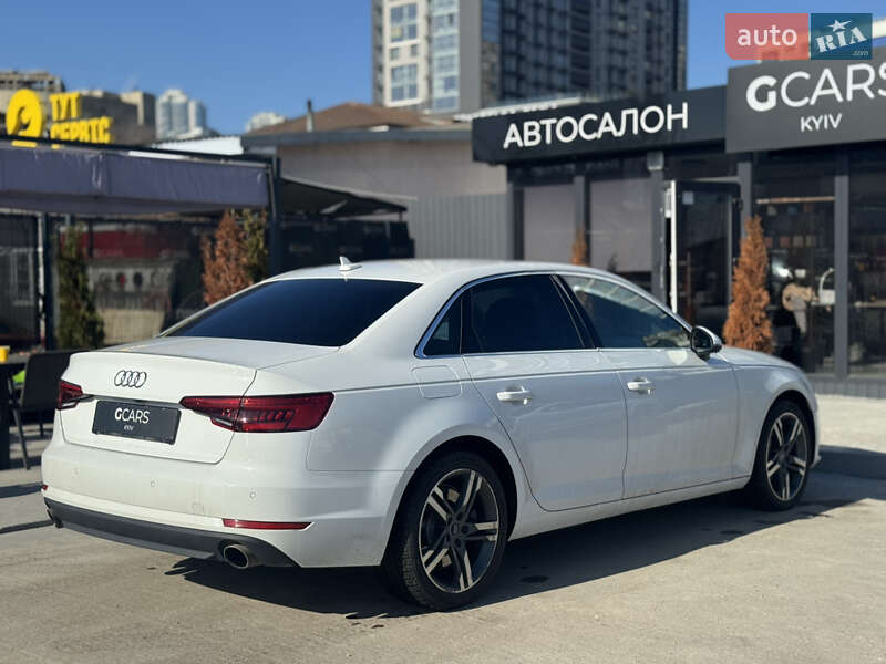 Седан Audi A4 2016 в Києві