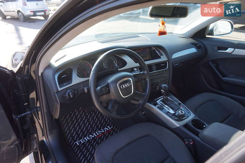 Седан Audi A4 2008 в Одесі