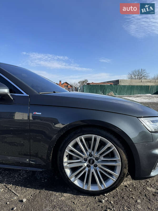 Седан Audi A4 2017 в Харькове