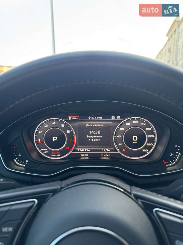 Седан Audi A4 2017 в Харькове