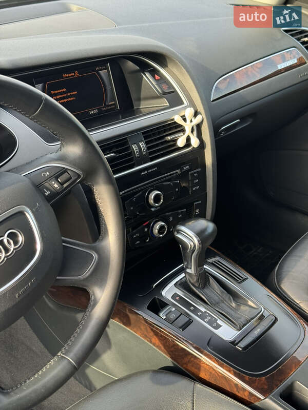Седан Audi A4 2014 в Днепре