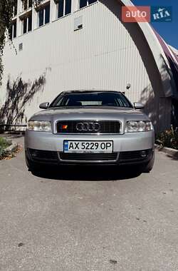 Седан Audi A4 2002 в Краснограді