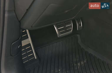 Седан Audi A4 2017 в Мукачево