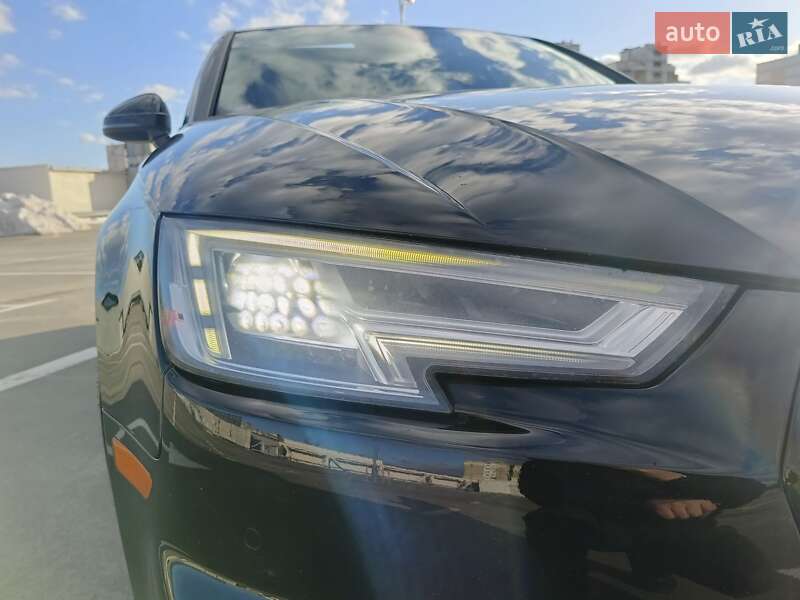 Седан Audi A4 2017 в Киеве