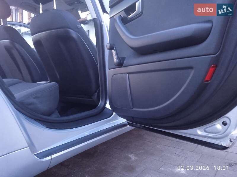 Седан Audi A4 2005 в Красилові