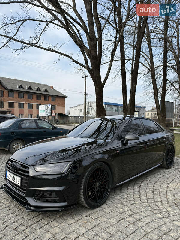 Седан Audi A4 2017 в Виноградове