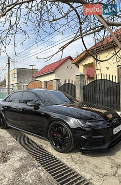 Седан Audi A4 2017 в Виноградове