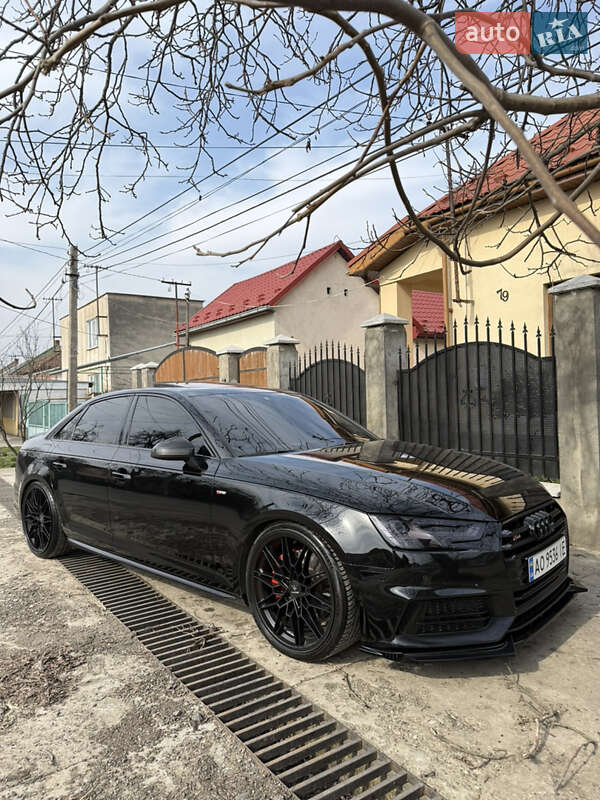 Седан Audi A4 2017 в Виноградове