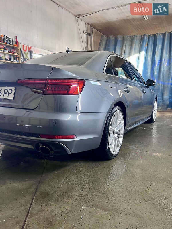 Седан Audi A4 2016 в Киеве
