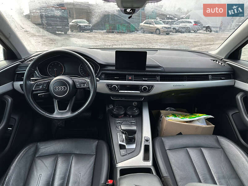 Седан Audi A4 2017 в Хмельницком