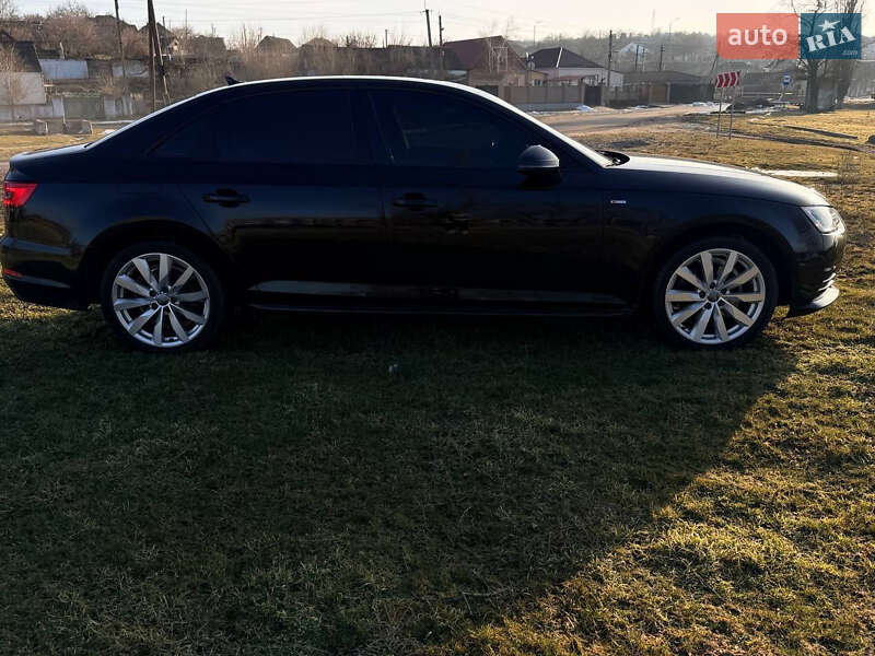 Седан Audi A4 2017 в Александровке