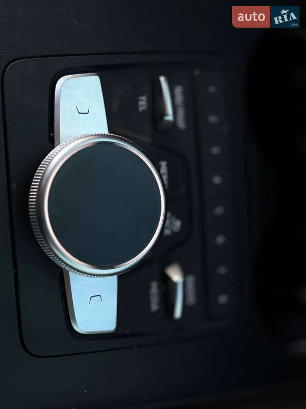 Седан Audi A4 2017 в Александровке