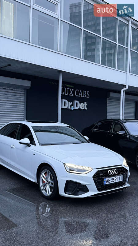 Седан Audi A4 2019 в Києві