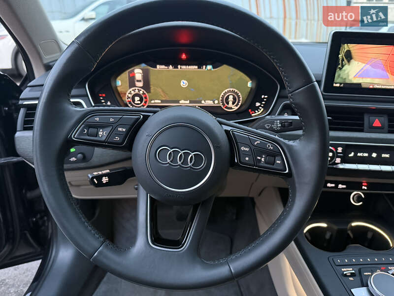 Седан Audi A4 2018 в Киеве