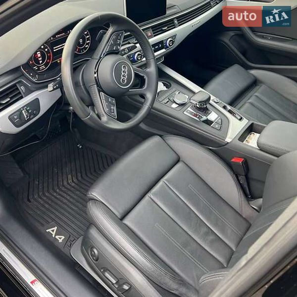 Седан Audi A4 2018 в Киеве