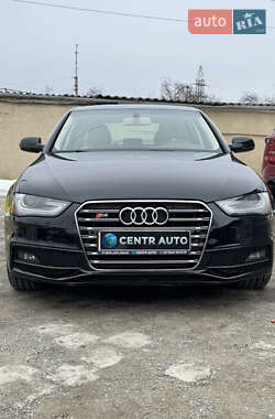 Седан Audi A4 2014 в Подільську